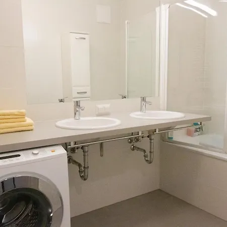 New, Quiet Flat Next To U1, Vic, Shopping Mall,... Vienna Exterior photo