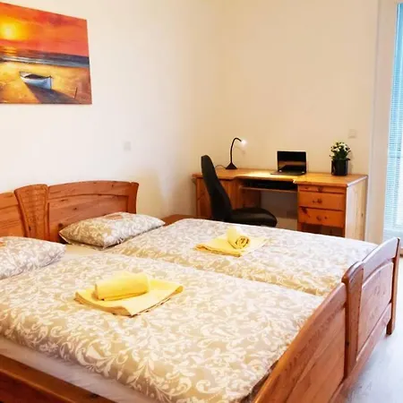 New, Quiet Flat Next To U1, Vic, Shopping Mall,... Vienna Exterior photo