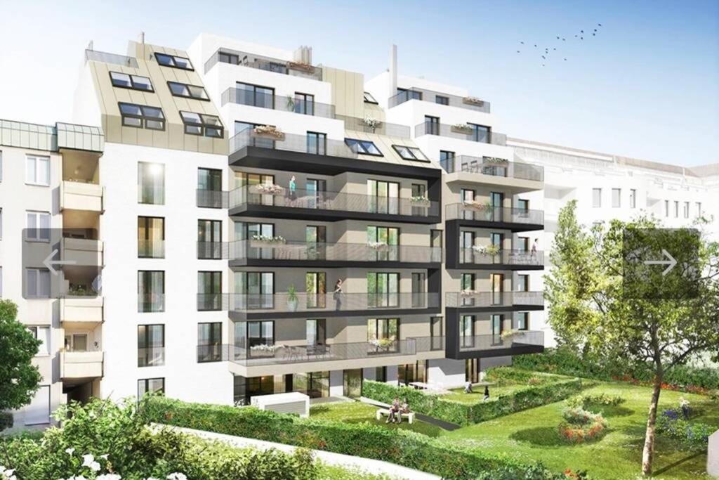 New, Quiet Flat Next To U1, Vic, Shopping Mall,... Wenen